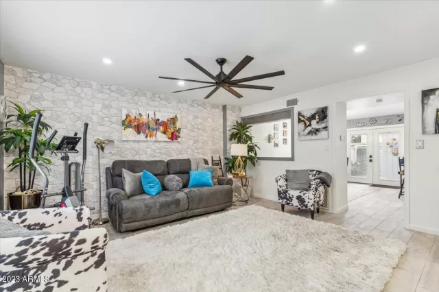 MLS: 6531456 Condo For Sale