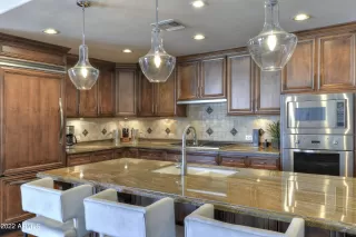 Photo #2: 6531595 Listing