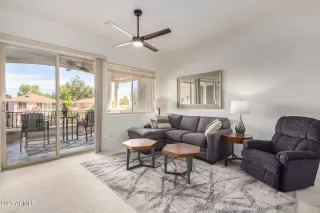 Photo #3: 6531708 Listing 