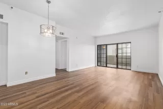 Photo #5: 6531757 Listing 