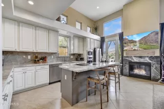 Photo #6: 6531975 Listing