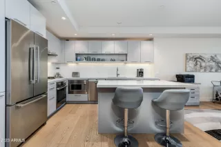 Photo #3: 6532020 Listing