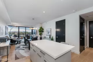 Photo #6: 6532020 Listing