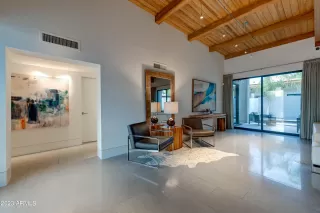 Photo #5: 6532159 Listing