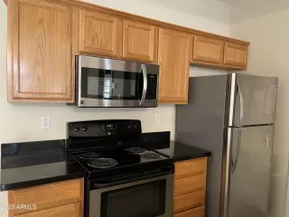 Photo #2: 6532370 Listing