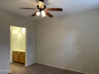 Photo #5: 6532370 Listing