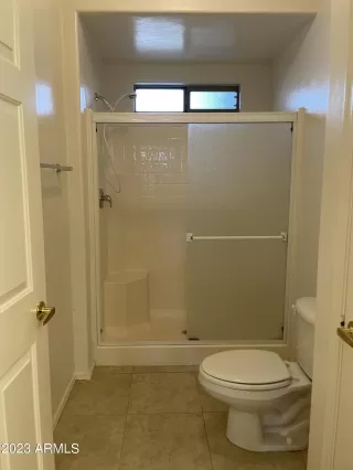 Photo #6: 6532370 Listing