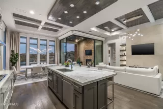 Photo #2: 6532585 Listing