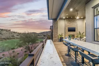 Photo #4: 6532585 Listing