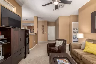 Photo #5: 6532614 Listing