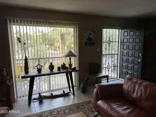 Photo #2: 6532624 Listing