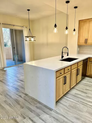 Photo #6: 6532793 Listing