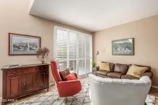 Photo #6: 6532853 Listing 