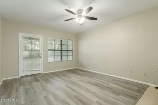 Photo #5: 6532890 Listing