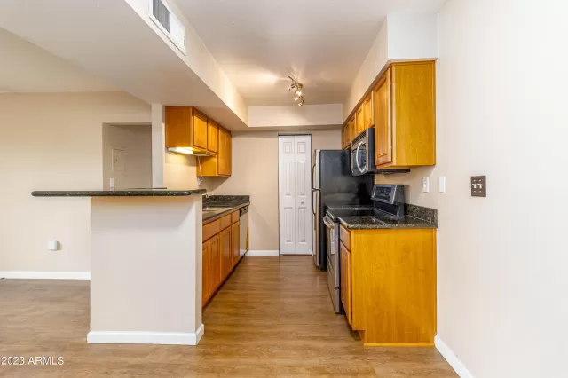 MLS: 6532934 Condo For Sale