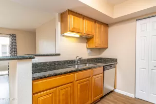 Photo #6: 6532934 Listing