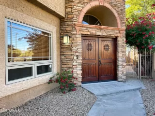 Photo #5: 6532951 Listing 