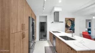 Photo #6: 6533130 Listing