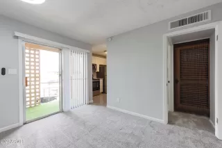 Photo #6: 6533203 Listing 