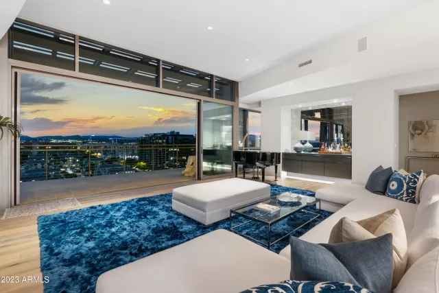 MLS: 6533419 Condo For Sale