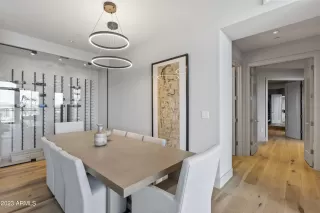 Photo #3: 6533419 Listing