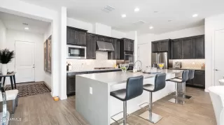 Photo #1: 6533481 Listing