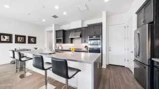 Photo #3: 6533481 Listing