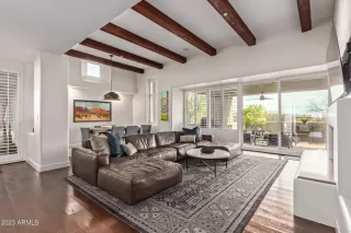 Photo #3: 6533599 Listing