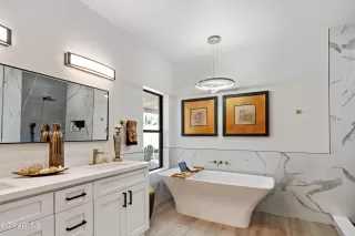 Photo #4: 6533674 Listing 