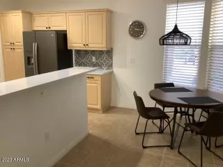 Photo #4: 6533863 Listing