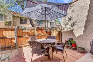 Photo #3: 6533957 Listing