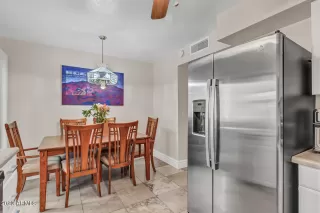 Photo #6: 6533957 Listing