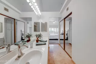 Photo #5: 6534023 Listing