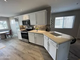 Photo #2: 6534036 Listing 