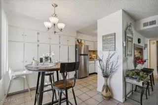 Photo #5: 6534333 Listing