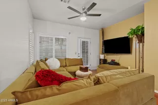 Photo #4: 6535165 Listing