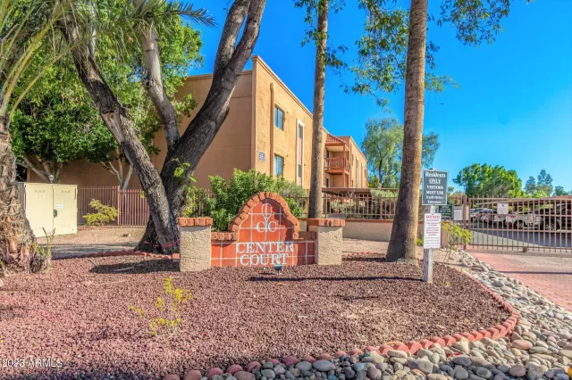 MLS: 6535392 Condo For Sale