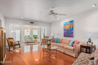 Photo #2: 6535599 Listing