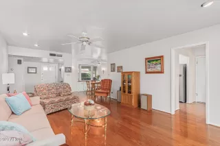 Photo #3: 6535599 Listing