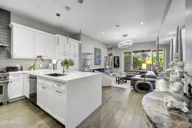 MLS: 6535694 Condo For Sale