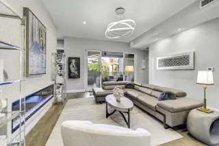 Photo #4: 6535694 Listing