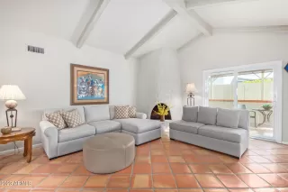 Photo #5: 6535823 Listing 