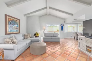 Photo #6: 6535823 Listing 