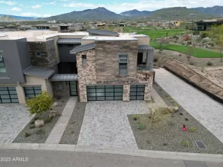 Photo #1: 6536035 Listing