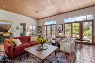 Photo #3: 6536061 Listing