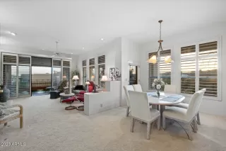 Photo #6: 6536133 Listing