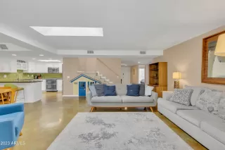 Photo #3: 6536307 Listing