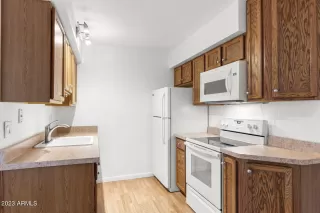 Photo #3: 6536326 Listing 