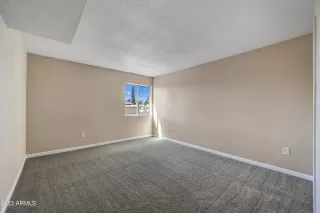 Photo #5: 6536672 Listing
