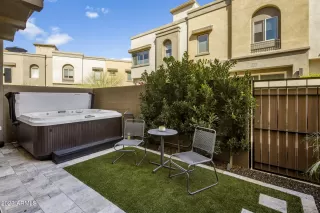 Photo #2: 6536814 Listing